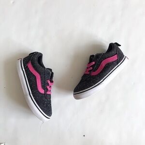 Vans ward gray/pink slip on sneakers VGUC  size 9 kids